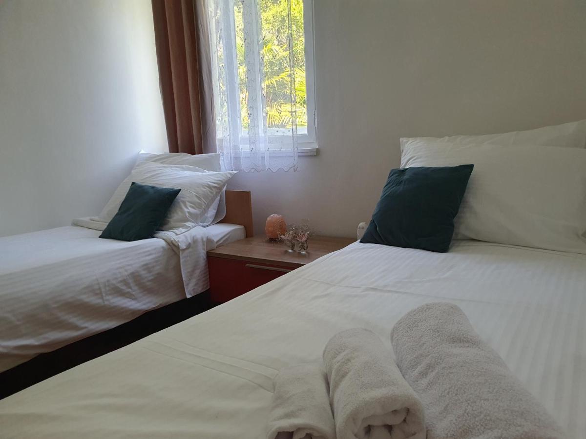 Appartement Lola Bivio à Rijeka Extérieur photo